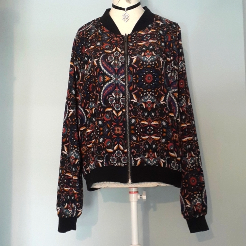 # Xhileration reversable black/floral Bomber Jacket